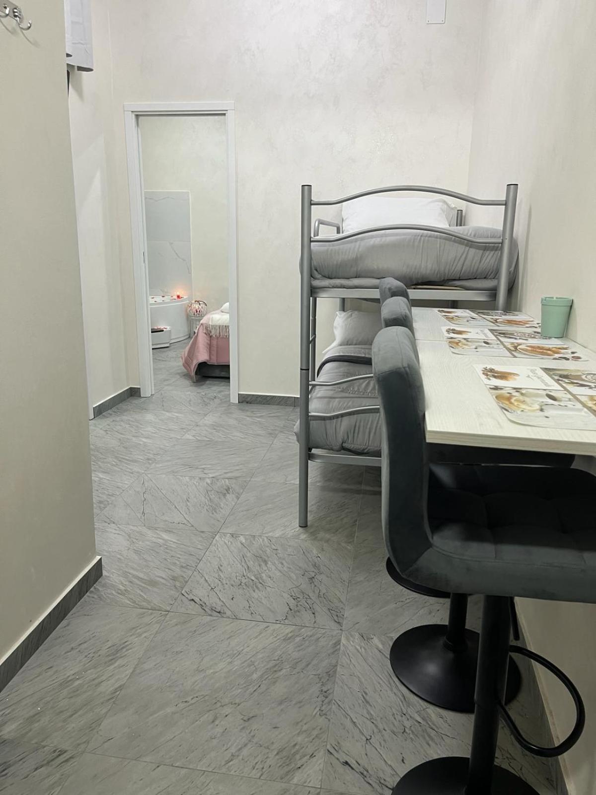 House Napoli Capodichino Apartment Luaran gambar